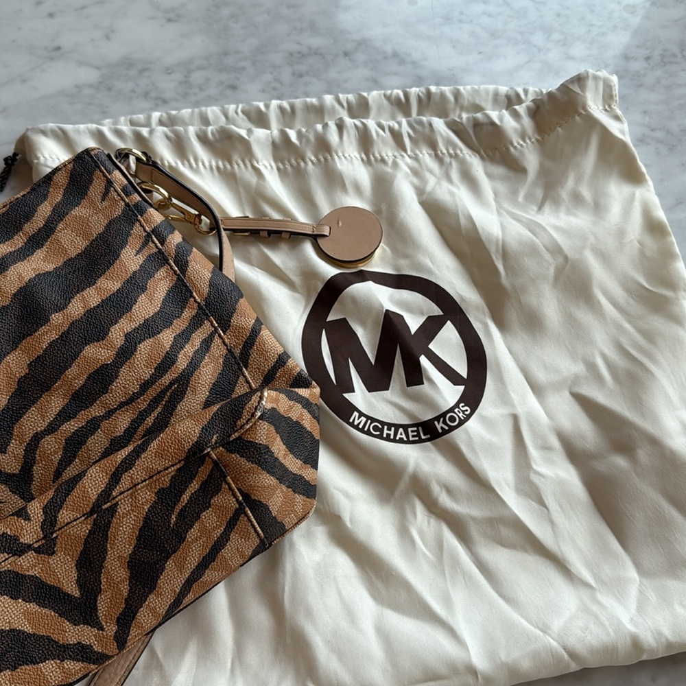 Michael Kors Tiger Print Crossbody - Picture 10 of 10